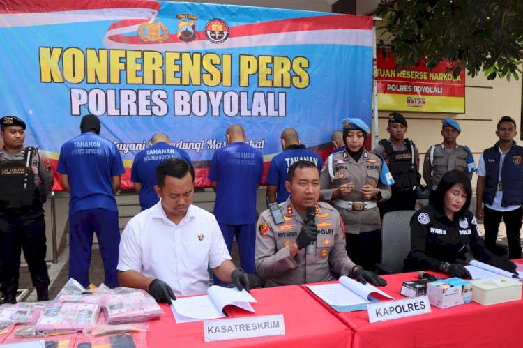 Kapolres Boyolali Pimpin Konfereni Pers, Ungkap Kasus Pencurian Dengan Kekerasan