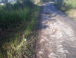 Jalan RusakDi Kp Salimah Tak Kunjung Di Perbaiki,Warga Geram Kepada Kades Sukamanah Darul