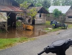 Warga Gampong Simpang Wie, Mengalami Banjir, Di Dusun Tanjung Rambut Pemdes Simpang Wie, Diduga Tidak Perduli Keluh Kesah Warga.