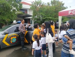 Dekat dan Bersahabat, Polisi Kembangan Ajak Anak-Anak Belajar Tentang Keamanan dan Lalu Lintas