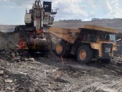 Ketegangan Warnai Rapat Dengar Pendapat Serikat Pekerja Dan Pengusaha Di DPRD Tabalong.