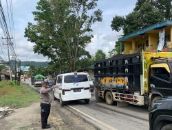 Respons Cepat! Satlantas Bengkayang Evakuasi Truk Mogok dan Gelar Razia Knalpot Brong