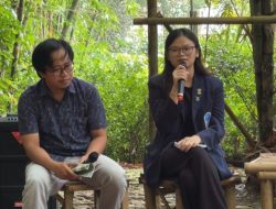 Jelajah Tutur Bambu, Buku Karya Sharen Olivia, Bangun Jembatan Antare Masyarakat Urban Dan Rural.