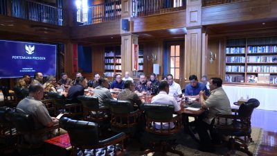 Rapat Hari Minggu, Prabowo Atensi Penertiban Kawasan Hutan dan Pertambangan.