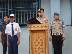 Kapolsek Kalideres Jadi Pembina Upacara di SMPN 204, Ajak Pelajar Jauhi Tawuran & Narkoba