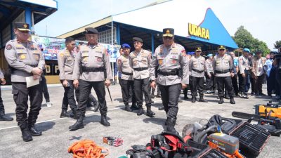 Polri Kerahkan Pasukan Ke Aceh, Sumut, Dan Sumbar — Percepatan Tanggap Bencana Bersama Dukungan Penanganan Lapangan.