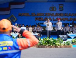 Polri, Perkuat Kemitraan, Dengan Ojek Online : Polda Lampung, Gelar Bakti Sosial Dan kesehatan, Pada Apel Ojol Kamtibmas Nasional 2025.