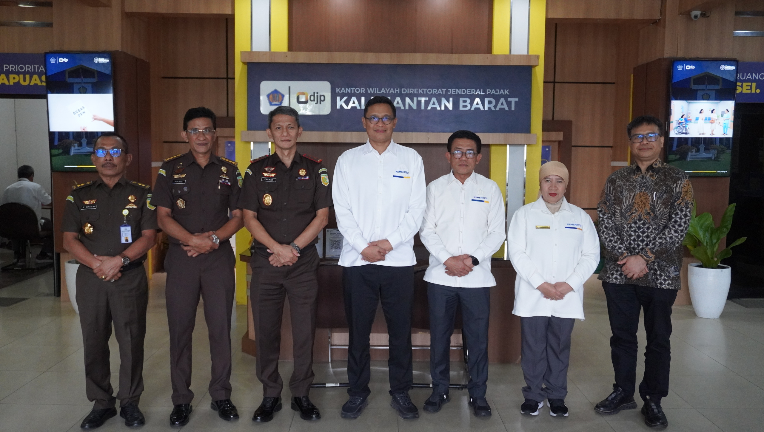 ASDATUN Kejati Kalbar Jadi Narasumber Diskusi Panel Penegakan Hukum Multidoor di Kanwil DJP Kalbar