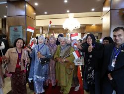 Ibu-ibu WNI di Pakistan Kompak Sambut Prabowo: Dunia Lihat Indonesia Bermartabat.