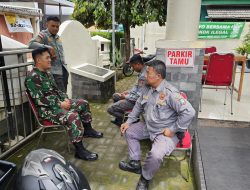 Senyum Ter Dan Humanis, Cara Jitu Babinsa Tipes Jalin Kedekatan Dengan Linmas.