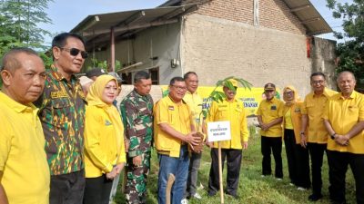 Peduli Alam, Partai Golkar Lampung Tanam Pohon Durian dan Alpukat Dalam Program GELAM di Kemiling