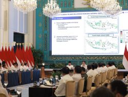 Prabowo ke Pejabat Negara: Bencana Itu Perintah Operasi, Gerak Cepat.