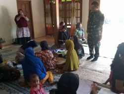 Babinsa Cek Penimbangan Balita, Berharap Tercipta Balita Yang Sehat.