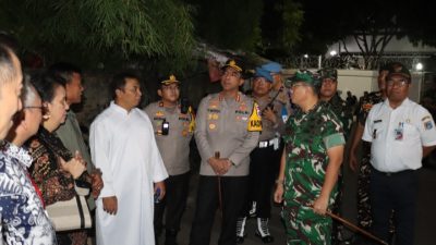 Kapolres Metro Jakarta Barat Tinjau Langsung Pengamanan Ibadah Natal 2025 di Gereja St Andreas Green Garden dan Gereja Maria Bunda Karmel Paroki Tomang
