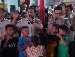 Pengungsi Senang Prabowo Rayakan Tahun Baru di Posko Batu Hula: Mudah-mudahan Terus Dibantu.