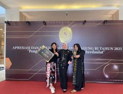 Berbeda Iman, Satu Nurani : Kisah Ajeng Siti Wahyuni Juara II Lomba Foto Peradilan 2025.