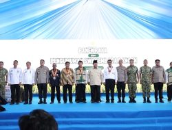 Petani Karawang Apresiasi Kunjungan Prabowo: Jadi Motivasi Tambah Produksi.