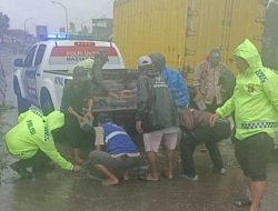 Satlantas Polresta Tangerang Lakukan Perbaikan Darurat Jalan Berlubang di Balaraja