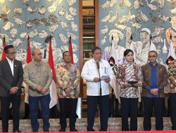 Transisi Kepemimpinan Aman, Pemerintah Pastikan Bursa dan OJK Tetap Berjalan Normal.