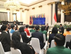 Menlu Sugiono Terima Kunjungan Mahasiswa Berbagai Kampus, Berbincang Hangat tentang Polugri Indonesia.