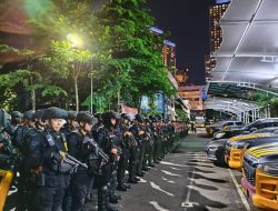 Patroli Gabungan Brimob–Perintis Jaktim Amankan Remaja Bawa Sajam di Kayu Manis