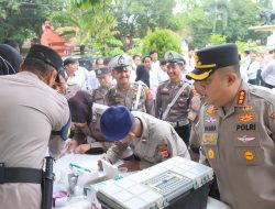 Komitmen Tegas Berantas Narkoba, Polresta Cirebon Laksanakan Tes Urine 200 Personel.