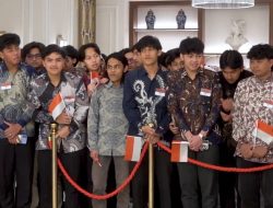 Prabowo Disambut Mahasiswa Indonesia di Yordania: Sosok Karismatik dan Penuh Perjuangan.