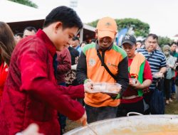 Ketupat Cap Go Meh Bobon Santoso Jadi Primadona di Imlek Festival 2577.