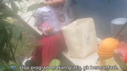 Viral Air Mata Bocah SD saat Bawa Pulang MBG untuk Makan Keluarganya.