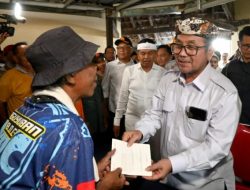 Tukang Becak Terima Kompensasi, Bupati Imron Apresiasi Langkah Pemprov Jabar