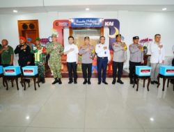 Tinjau Stasiun Surabaya Gubeng, Kapolri Instruksikan Beri Pelayanan Maksimal ke Pemudik