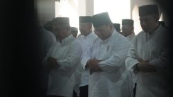 Prabowo Salat Idul Fitri 1447 H Di Aceh Tamiang, Disambut Takbir Ribuan Jemaah.
